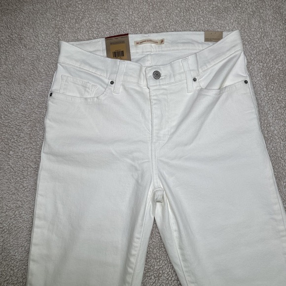 NWT Levi's Women White 311 Shaping Skinny Jeans Capris Size W29 Classic Style - Picture 2 of 12